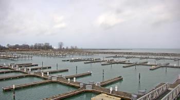 Weather camera view of Waukegan Harbor and Marina.