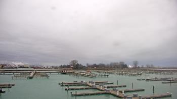 Weather camera view of Waukegan Harbor and Marina.
