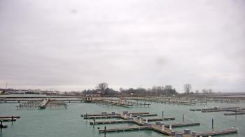 Weather camera view of Waukegan Harbor and Marina.