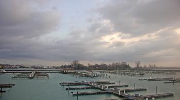 Weather camera view of Waukegan Harbor and Marina.