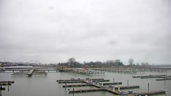 Weather camera view of Waukegan Harbor and Marina.