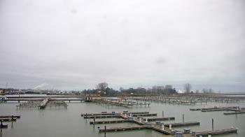 Weather camera view of Waukegan Harbor and Marina.