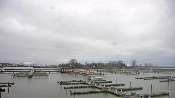 Weather camera view of Waukegan Harbor and Marina.