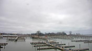 Weather camera view of Waukegan Harbor and Marina.