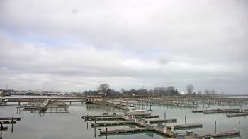Weather camera view of Waukegan Harbor and Marina.