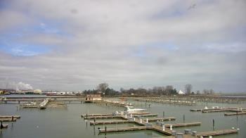 Weather camera view of Waukegan Harbor and Marina.