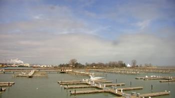 Weather camera view of Waukegan Harbor and Marina.