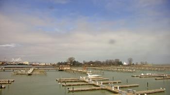 Weather camera view of Waukegan Harbor and Marina.
