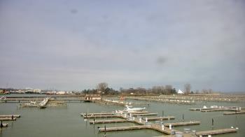 Weather camera view of Waukegan Harbor and Marina.