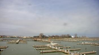 Weather camera view of Waukegan Harbor and Marina.