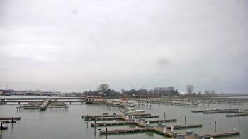 Weather camera view of Waukegan Harbor and Marina.