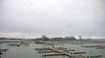 Weather camera view of Waukegan Harbor and Marina.