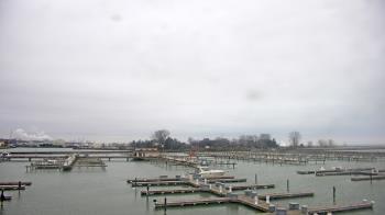 Weather camera view of Waukegan Harbor and Marina.