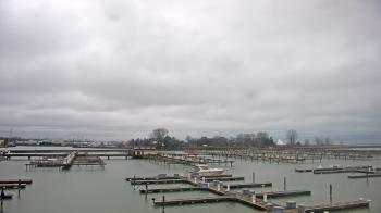 Weather camera view of Waukegan Harbor and Marina.