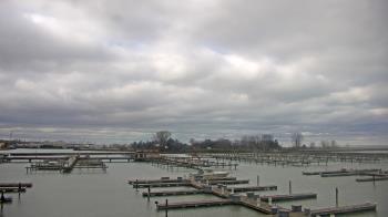 Weather camera view of Waukegan Harbor and Marina.