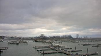 Weather camera view of Waukegan Harbor and Marina.