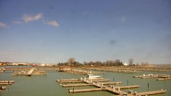 Weather camera view of Waukegan Harbor and Marina.