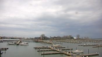 Weather camera view of Waukegan Harbor and Marina.