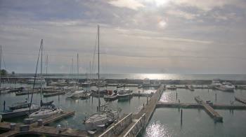 Weather camera view of Waukegan Harbor and Marina.