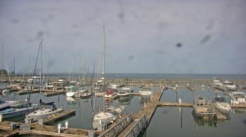 Weather camera view of Waukegan Harbor and Marina.