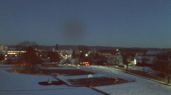 Weather camera view of Heights Murray ES.