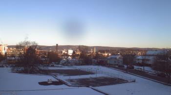 Weather camera view of Heights Murray ES.