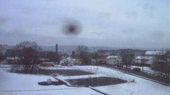 Weather camera view of Heights Murray ES.