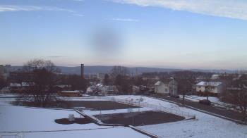 Weather camera view of Heights Murray ES.