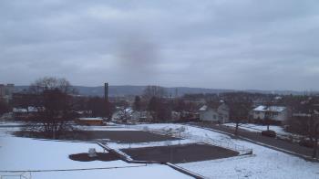 Weather camera view of Heights Murray ES.