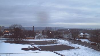 Weather camera view of Heights Murray ES.