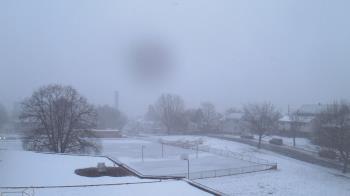 Weather camera view of Heights Murray ES.