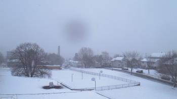 Weather camera view of Heights Murray ES.
