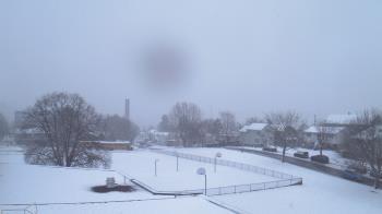 Weather camera view of Heights Murray ES.