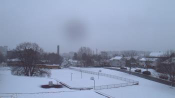 Weather camera view of Heights Murray ES.
