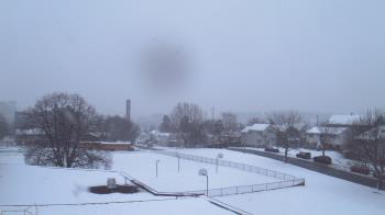 Weather camera view of Heights Murray ES.