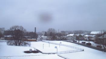 Weather camera view of Heights Murray ES.