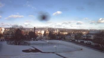 Weather camera view of Heights Murray ES.