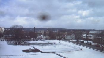 Weather camera view of Heights Murray ES.