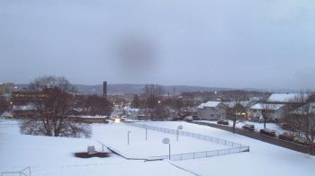 Weather camera view of Heights Murray ES.