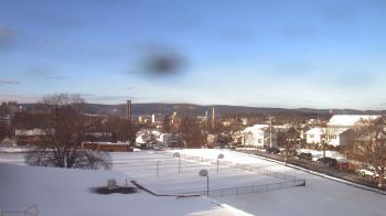 Weather camera view of Heights Murray ES.