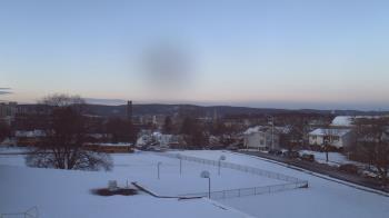 Weather camera view of Heights Murray ES.