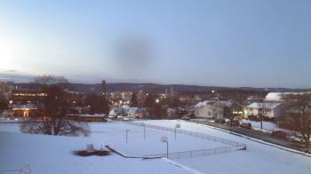 Weather camera view of Heights Murray ES.