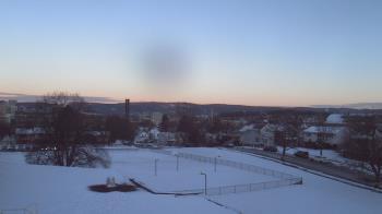 Weather camera view of Heights Murray ES.