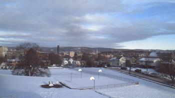 Weather camera view of Heights Murray ES.