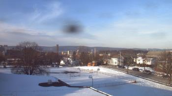 Weather camera view of Heights Murray ES.