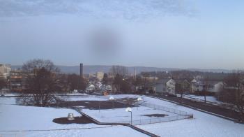 Weather camera view of Heights Murray ES.