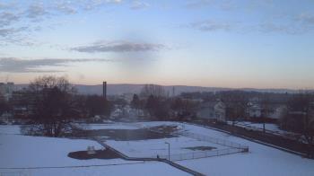 Weather camera view of Heights Murray ES.