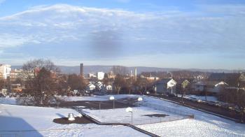 Weather camera view of Heights Murray ES.