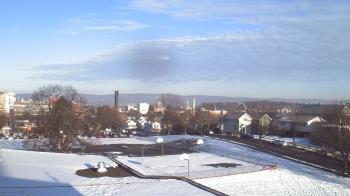 Weather camera view of Heights Murray ES.