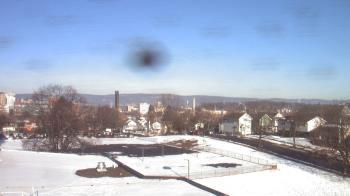 Weather camera view of Heights Murray ES.